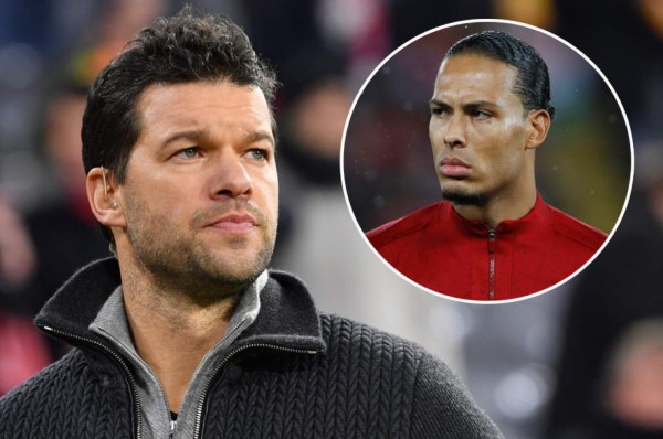 Ballack menosprecia a Van Dijk: ''Es muy suertudo, no es casualidad que la gente piense que es el mejor defensor''