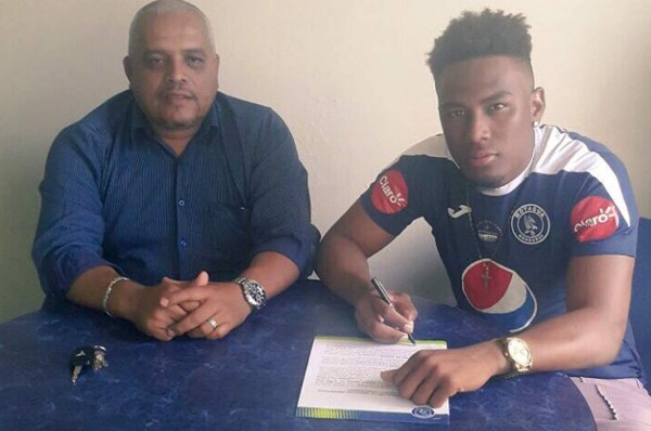 Confirmado: Deybi Flores regresa a las filas del Motagua