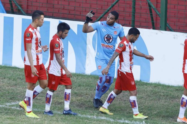 Vida viaja solo con 21 jugadores para enfrentar al Platense tras varios positivos por coronavirus&nbsp;&nbsp;