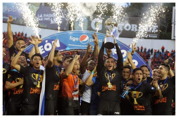 Águila, campeón salvadoreño, enfrentará al Real España USA en Houston