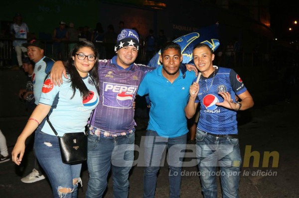 ¡Espectacular! Las fotos del llenazo de la afición de Motagua en el Nacional