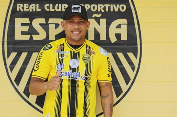 Real España ya tiene en sus filas al panameño Ronaldo, su último refuerzo