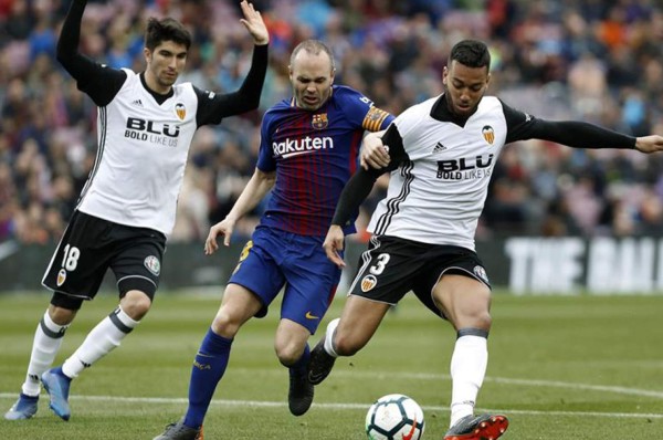 Iniesta ya tendría fecha de salida del Barcelona y su próximo equipo