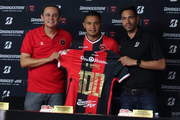Roger Rojas es elegido para usar camisa con el número 100 en el Alajuelense