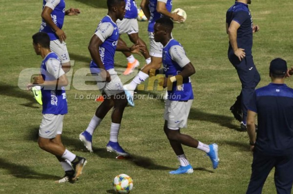 Román Rubilio Castillo se lesiona en el calentamiento previo al juego ante Puerto Rico