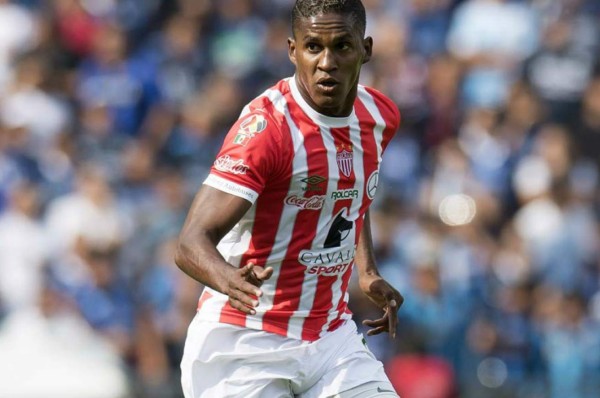 Brayan Beckeles ya tiene nuevo entrenador en el Necaxa de México