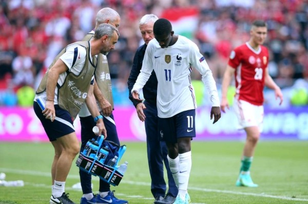 Regresan los problemas: Dembélé se despide de la Eurocopa por una lesión de rodilla