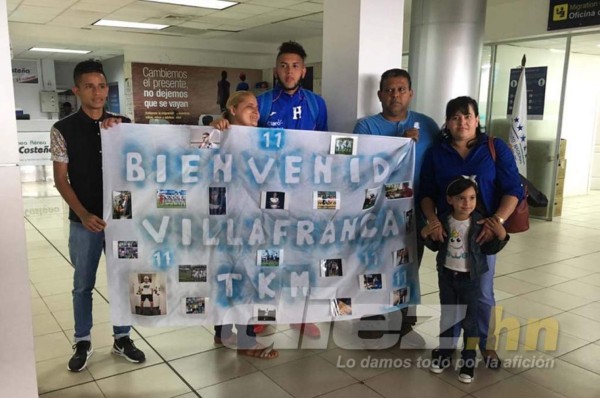 Así recibieron sus familiares al goleador de la Selección Sub-20 de Honduras