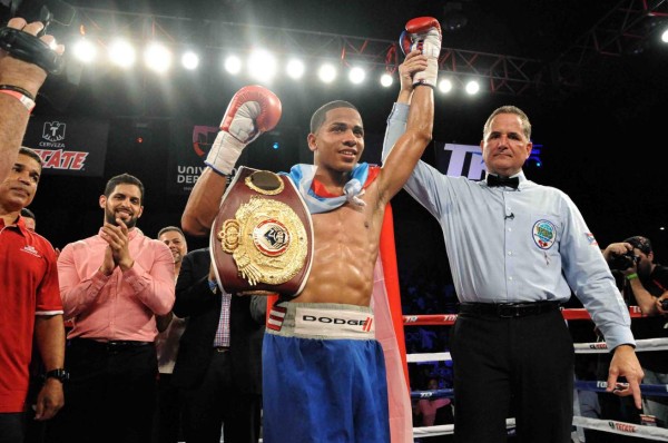 ¡Quieren destronarlo! Los boxeadores que han alzado la mano para enfrentar a Teófimo López