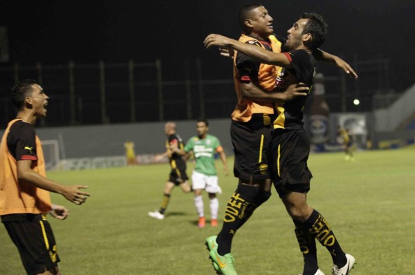 Real España es el mandamás en los repechajes