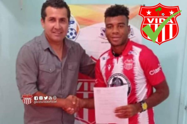 Vida renueva contrato por dos años con el volante Roger Sander de cara al Torneo Apertura 2021