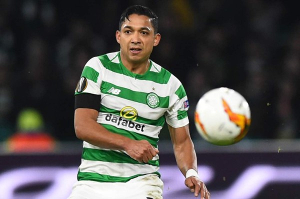 Emilio Izaguirre fue titular en la derrota del Celtic ante el Valencia en la Europa League