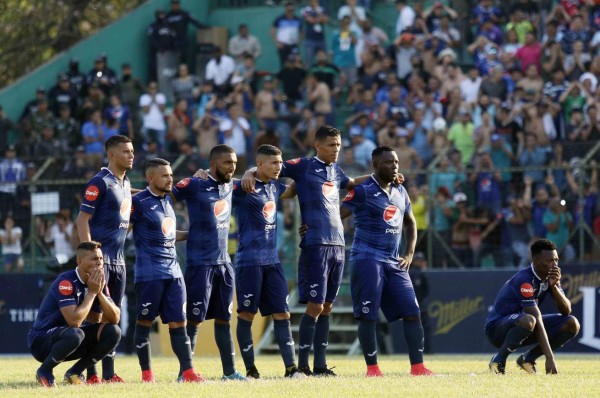 FICHAJES: Najar interesa en Turquía, Olimpia cierra filas y hondureño debuta en España