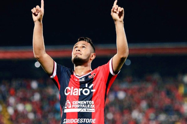 Alex López: 'Los jugadores deberían sentir más la camisa del Olimpia'