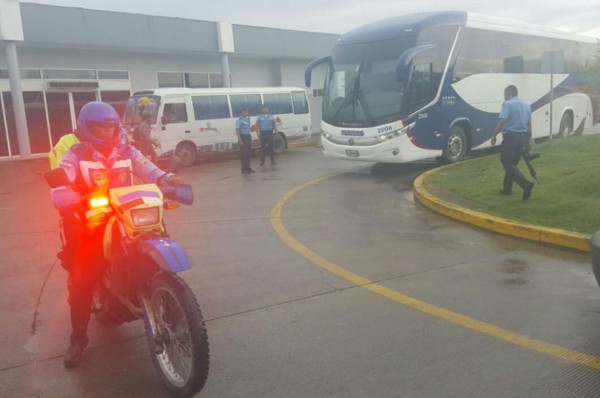 ¡Ilusionados! El Santos de Guápiles ya está en Honduras para enfrentar al Olimpia