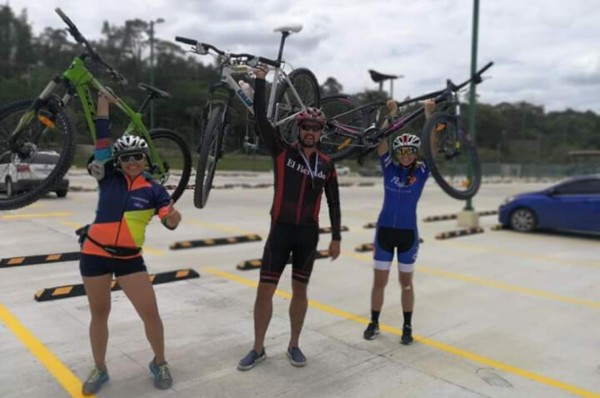 De futbolista campeón con Motagua a amante del triatlón; el drástico cambio en la vida de Erick Mondragón