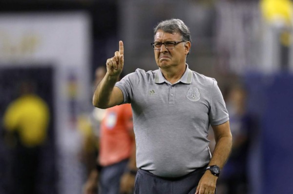 Tata Martino ataca: 'El arbitraje fue malo y ese silbante va a pitar la final'