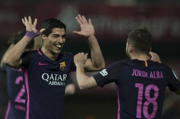 Paliza del Barcelona ante el Granada sin Lionel Messi