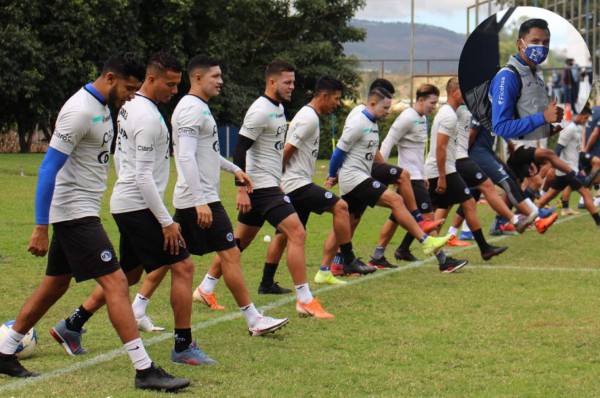 Denil Maldonado es descartado para regresar a Motagua y podría fichar un defensor antes del cierre de mercado