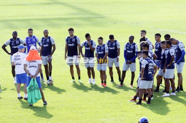 La Selección de Honduras enfrenta a Costa Rica con tres de sus jugadores en capilla
