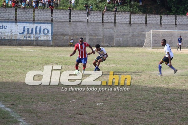 ¡Locura total! Las curiosas imágenes que nos dejó el Galaxy-Olimpia en Roatán