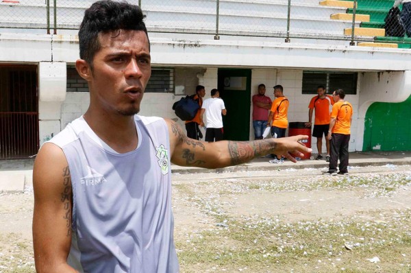 Bayron Méndez hace fuerte denuncia previo al juego ante Real Sociedad