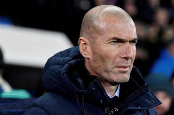 Zidane pone en vilo otra vez al Real Madrid: 'Tengo contrato, pero nadie sabe lo que va a pasar'
