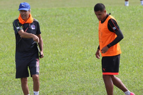 Roger Rojas sobre partido ante Alajuelense: 'Hay que dar un golpe de autoridad'