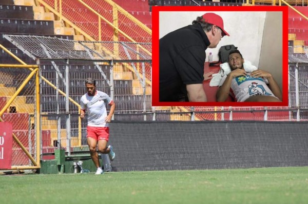Alex López vuelve a los trabajos con Alajuelense tras su operación de hombro