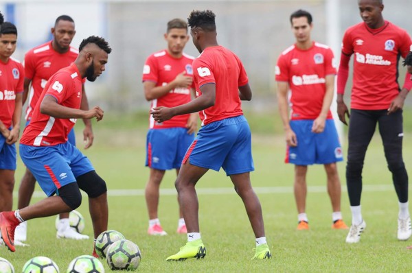 Olimpia sigue su pretemporada en Siguatepeque con grandes ausencias