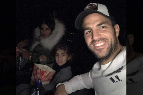 Cesc Fábregas elige ir al cine que ver a la selección de España