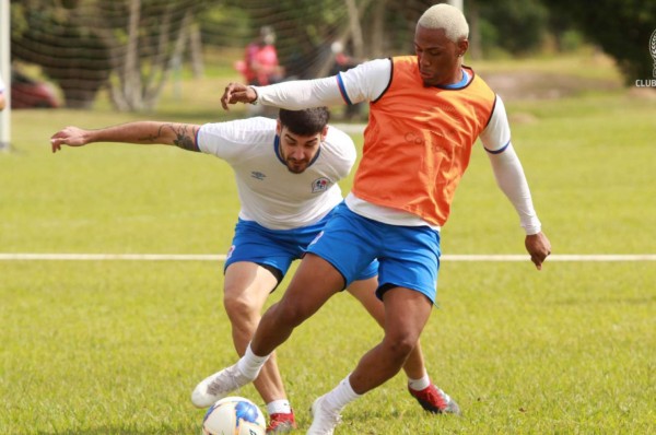 Con dos delanteros: El 11 del Olimpia que busca conquistar Orlando y sellar el pase a semifinales