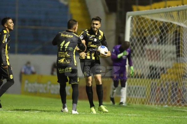 La rabieta de Arriaga, invitados de lujo en el Morazán y una historia de dolor y amor en las tribunas