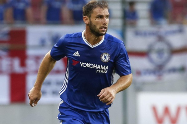 Ivánovic llega a San Petersburgo para fichar por el Zenit