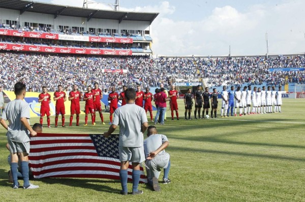 FIFA multa a Honduras por fallos en organización de juego con Estados Unidos