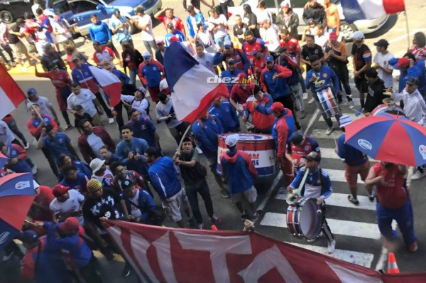 Fotos: Banderazo de la UltraFiel a Olimpia previo a su duelo contra Montreal Impact