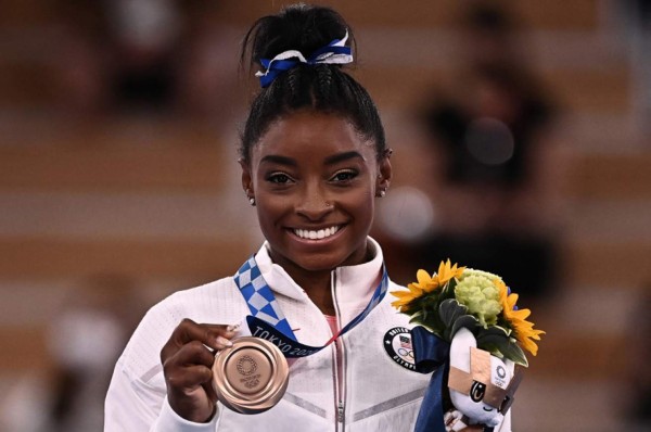 Simone Biles vence los ''demonios'' y se despide con medalla de los Juegos Olímpicos de Tokio