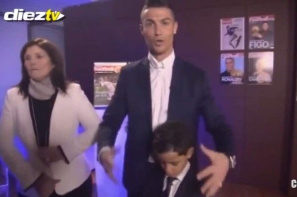 VIDEO: ¡Cristiano repite el grito célebre en la entrega del Balón de Oro!