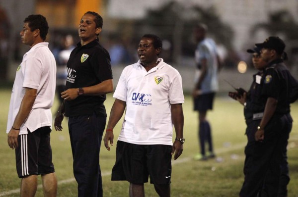 Esto hacen hoy varias exfiguras de Marathón y Real España en los 90