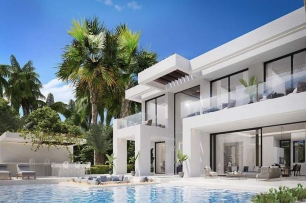 Desvelan nuevos detalles del patrimonio de Cristiano Ronaldo y Georgina: Casas, relojes, autos