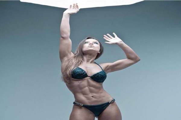 Alice Matos es la bomba brasileña que hace más bello el fitness