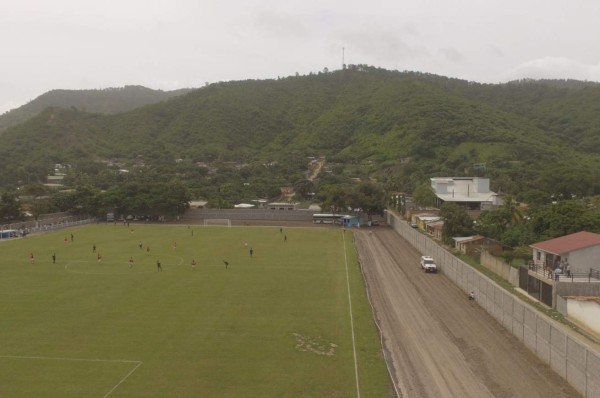 ¡Belleza! Así es el nuevo estadio de Teupasenti en El Paraíso