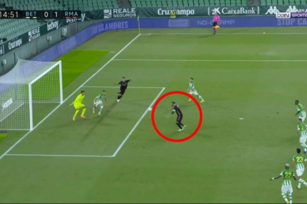 ¡Imperdonable! La clara ocasión de gol que falló Sergio Ramos en el Betis-Real Madrid&nbsp;&nbsp;