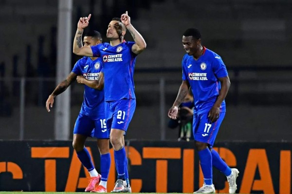 Liga MX: Cruz Azul derrotó de visita a Pumas y es líder solitario del Torneo Guard1anes 2021