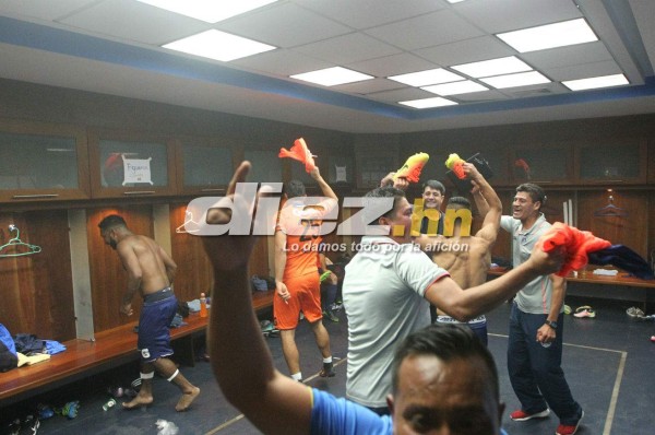 Llantos, algarabía, violencia y heridos; lo que no se vio de las semifinales en Honduras