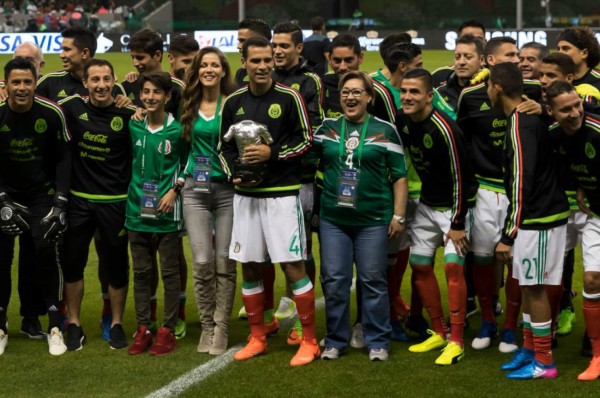 ¡Histórico! El emotivo homenaje a Rafa Márquez en el México-Costa Rica