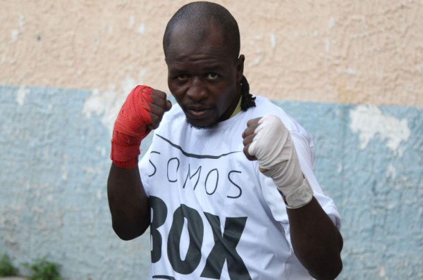 Regresa Miguel el 'Muñeco” Gónzalez al boxeo