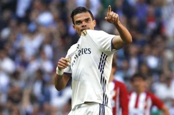 Pepe: 'Voy a esperar al Real Madrid hasta el último segundo'