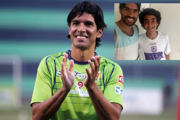 'El Loco' Abreu sueña despedirse del fútbol jugando junto a su hijo