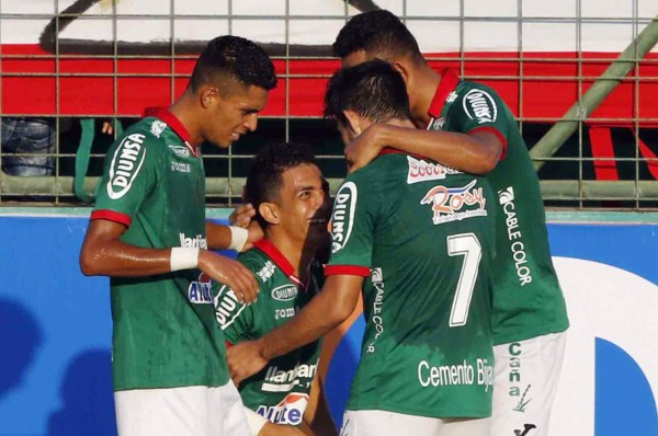 Marathón volvió a ser el Monstruo y devoró sin piedad a Real Sociedad